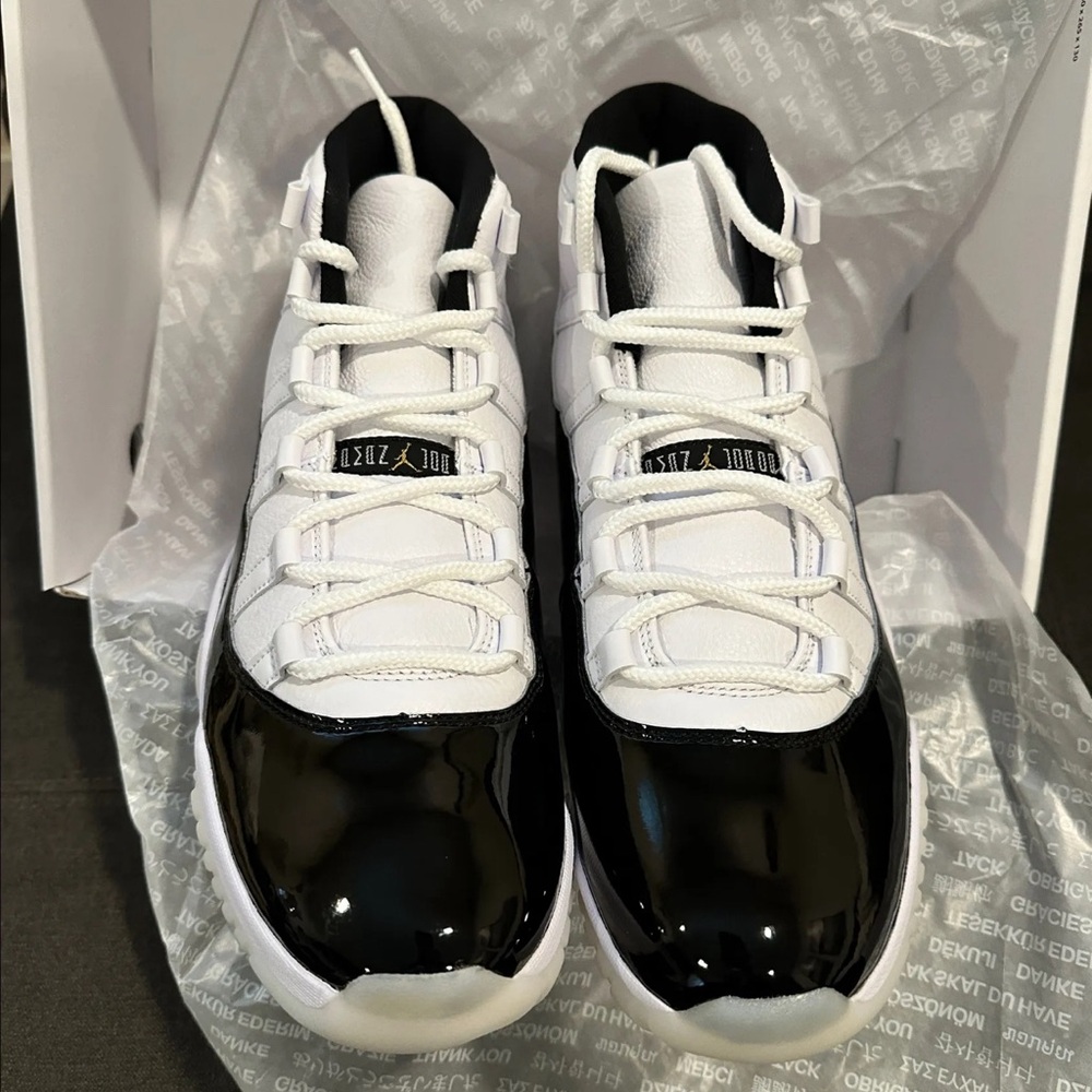 New retro Jordan 11 DMP Gratitude size 12 NIB